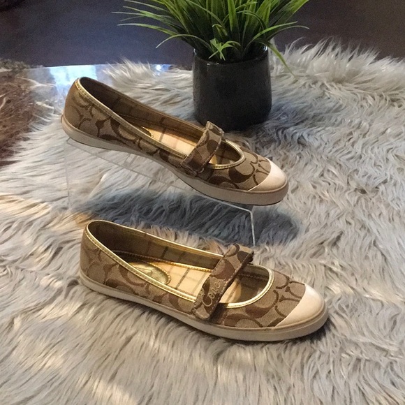 Coach Shoes - Coach flats/loafers